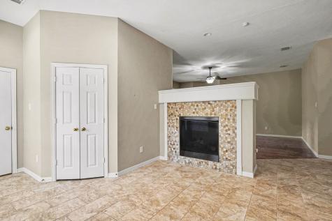 1304 Pheasant Run Crowley TX 76036