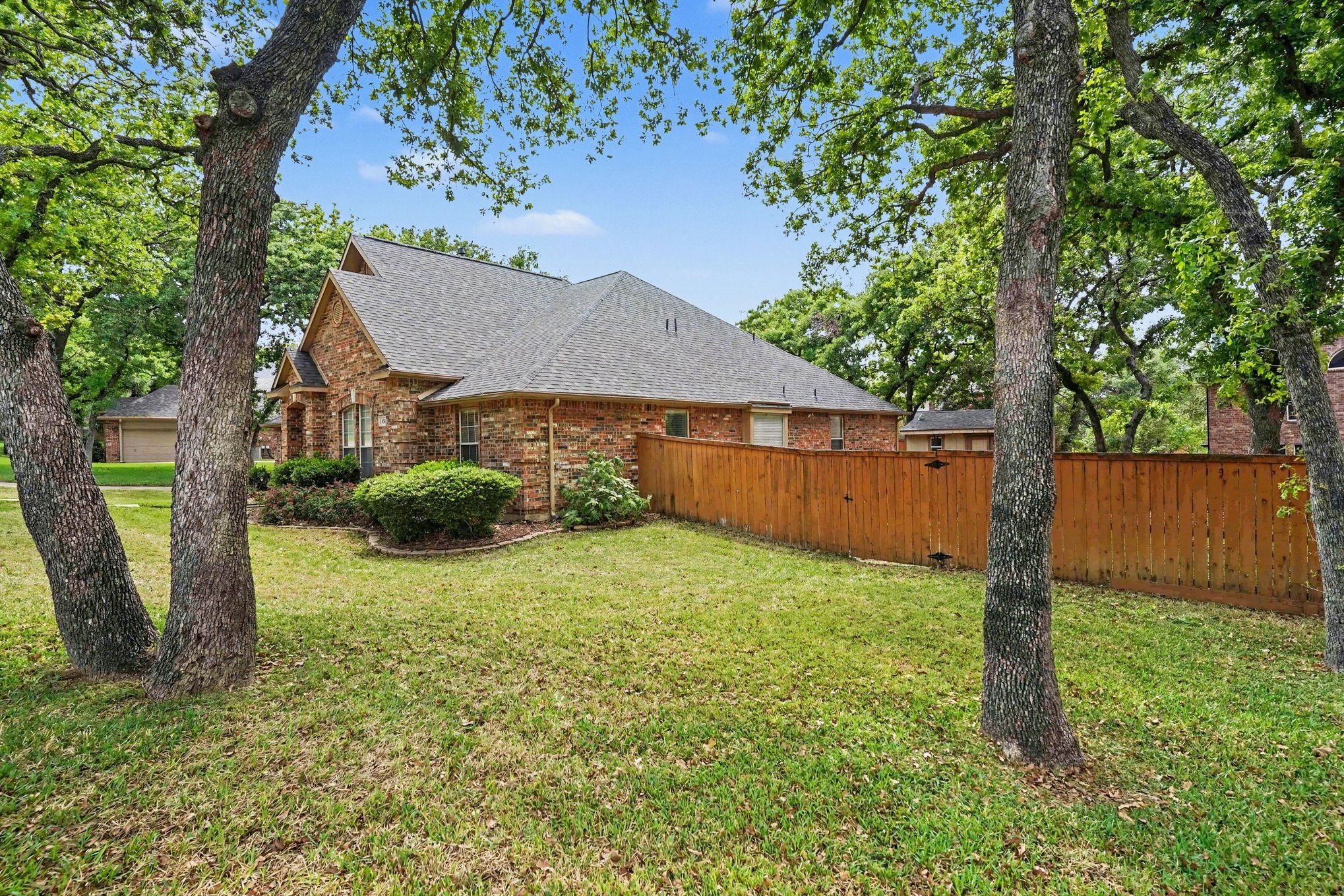 1304 Pheasant Run Crowley TX 76036