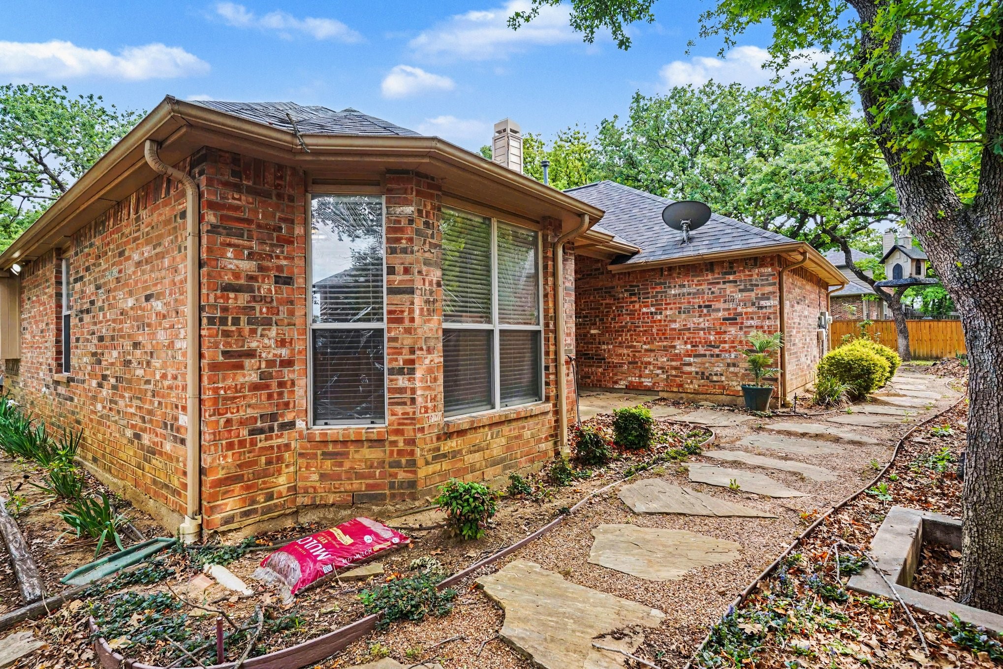 1304 Pheasant Run Crowley TX 76036