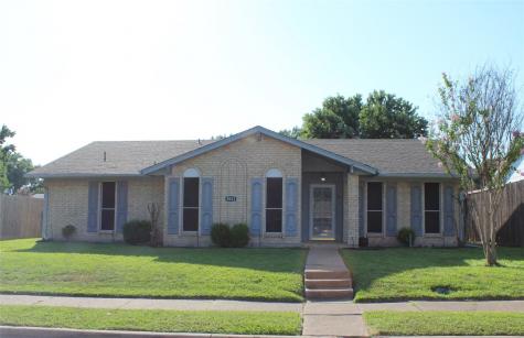 5021 Willowhaven Circle Garland TX 75043