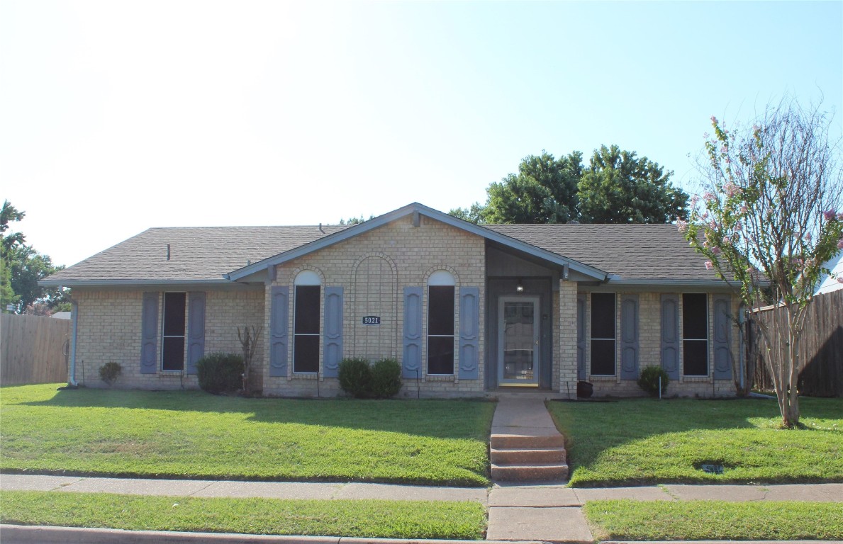 5021 Willowhaven Circle Garland TX 75043