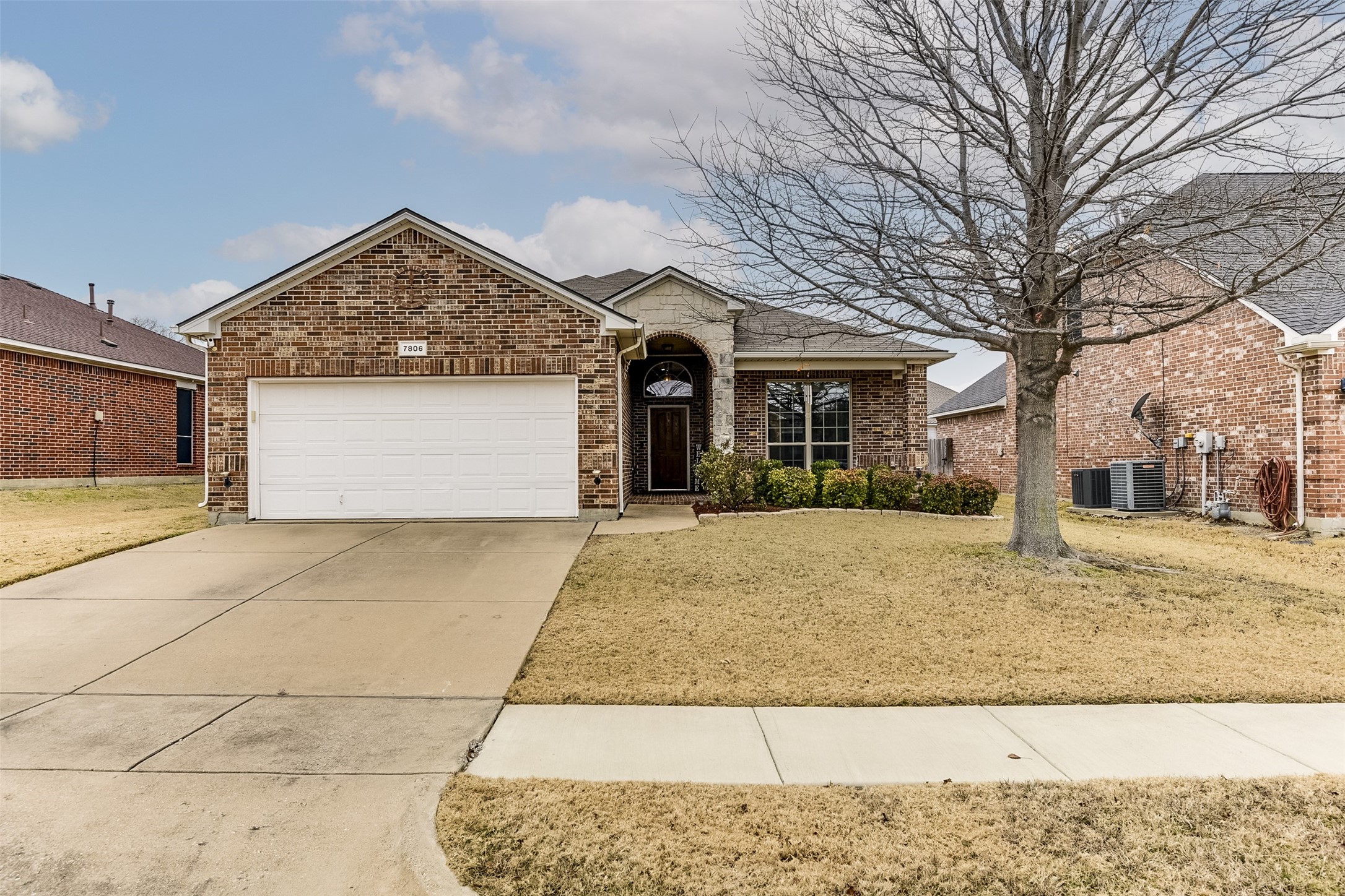 7806 Roswell Court Arlington TX 76002