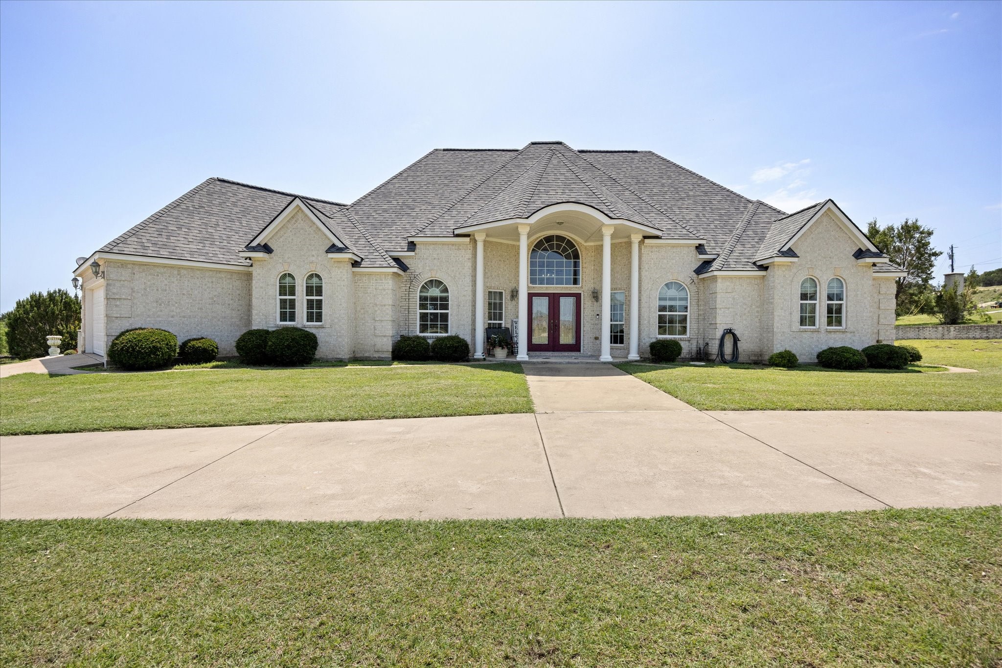 2030 Hills Court Stephenville TX 76401