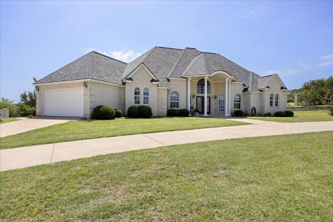 2030 Hills Court Stephenville TX 76401