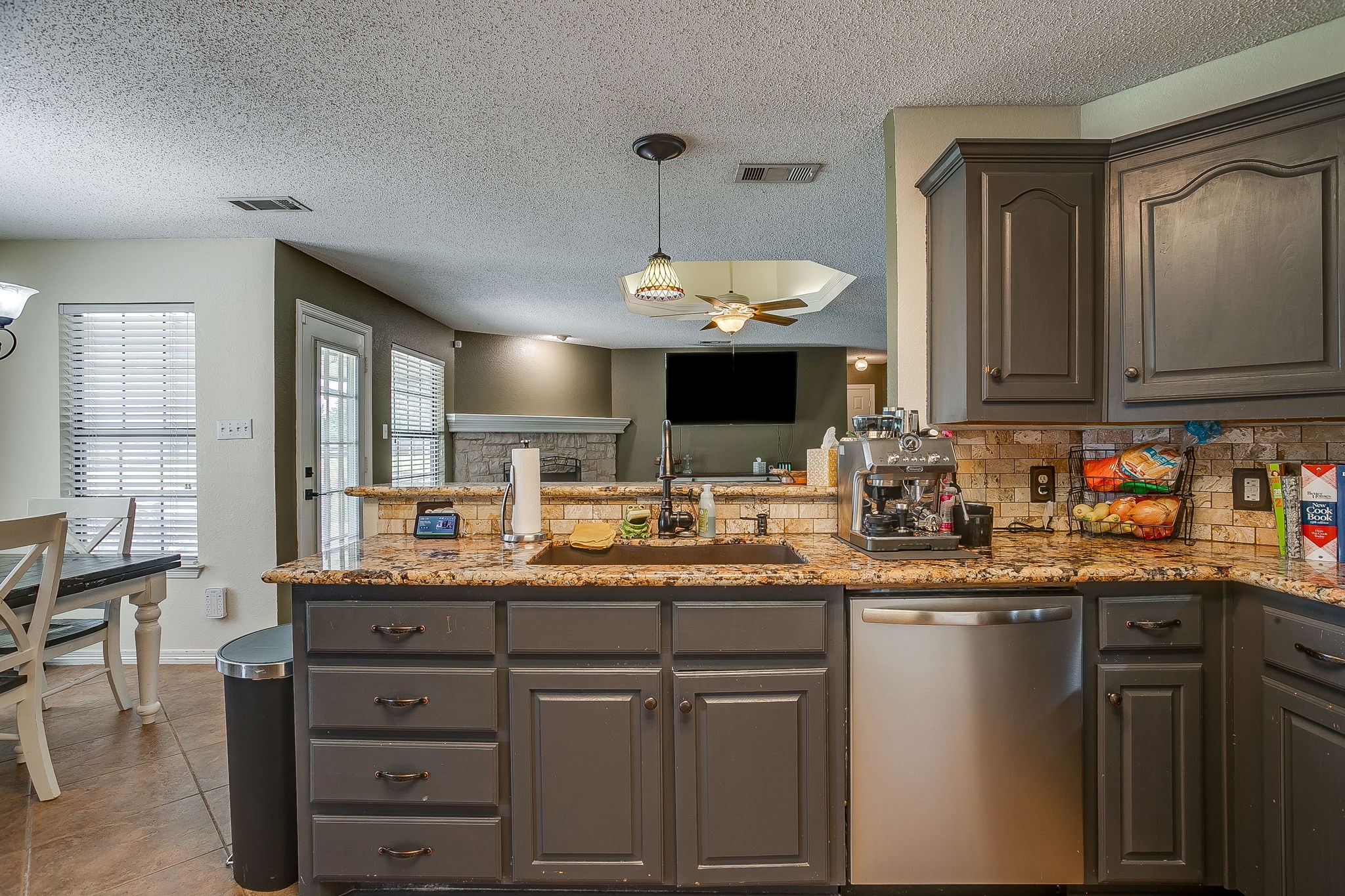 1050 Hampel Road Palmer TX 75152