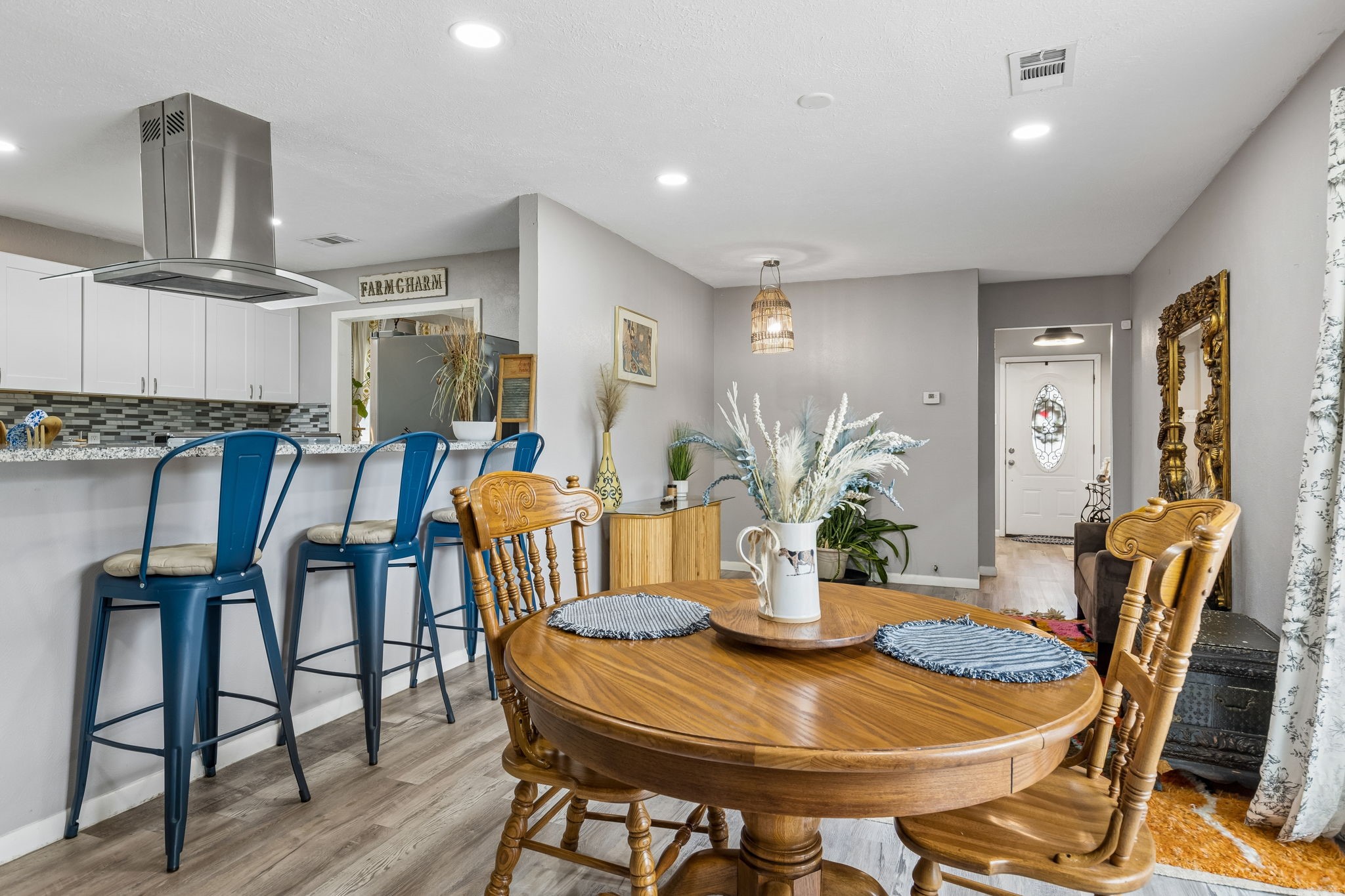 2306 W Five Mile Parkway Dallas TX 75224