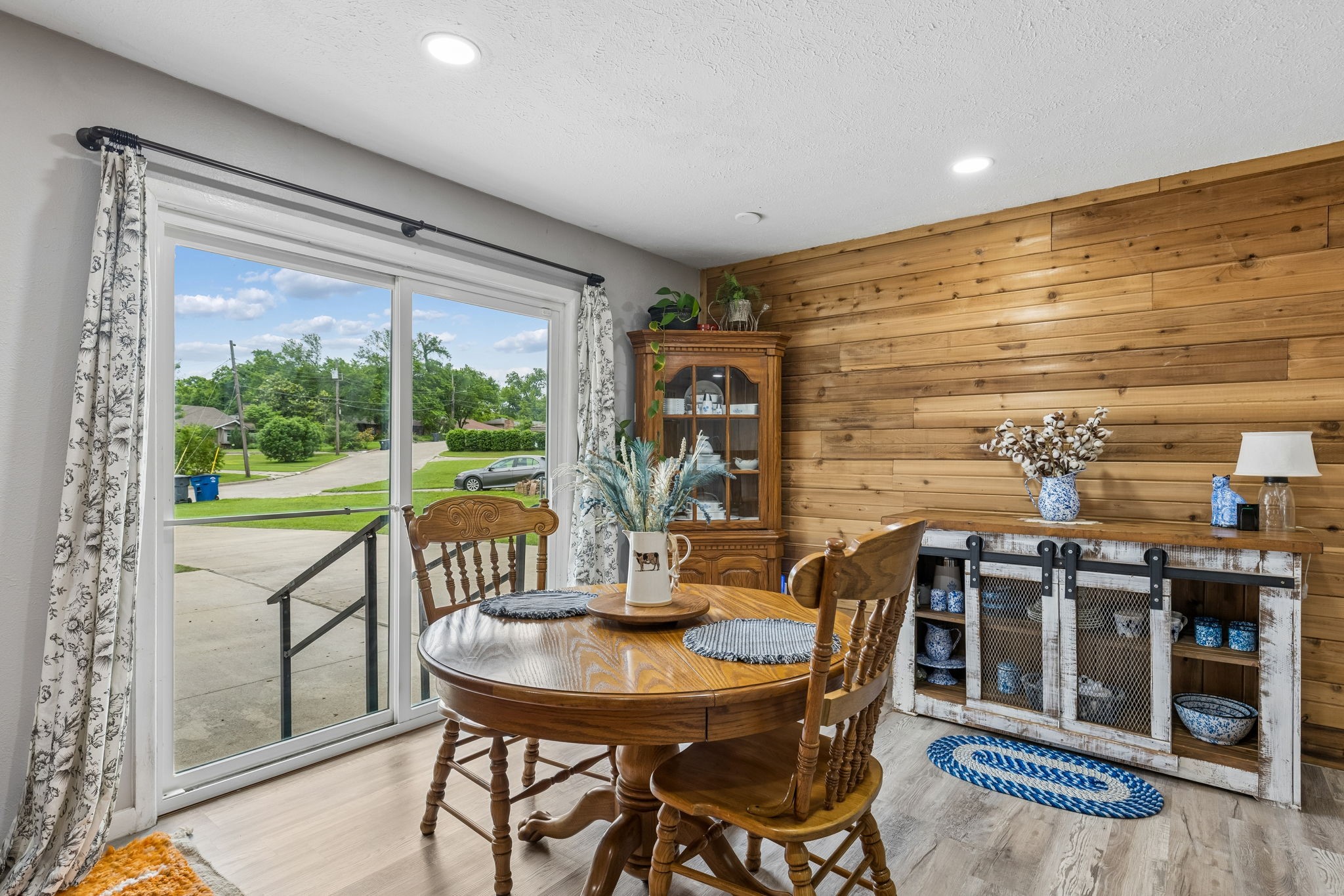 2306 W Five Mile Parkway Dallas TX 75224