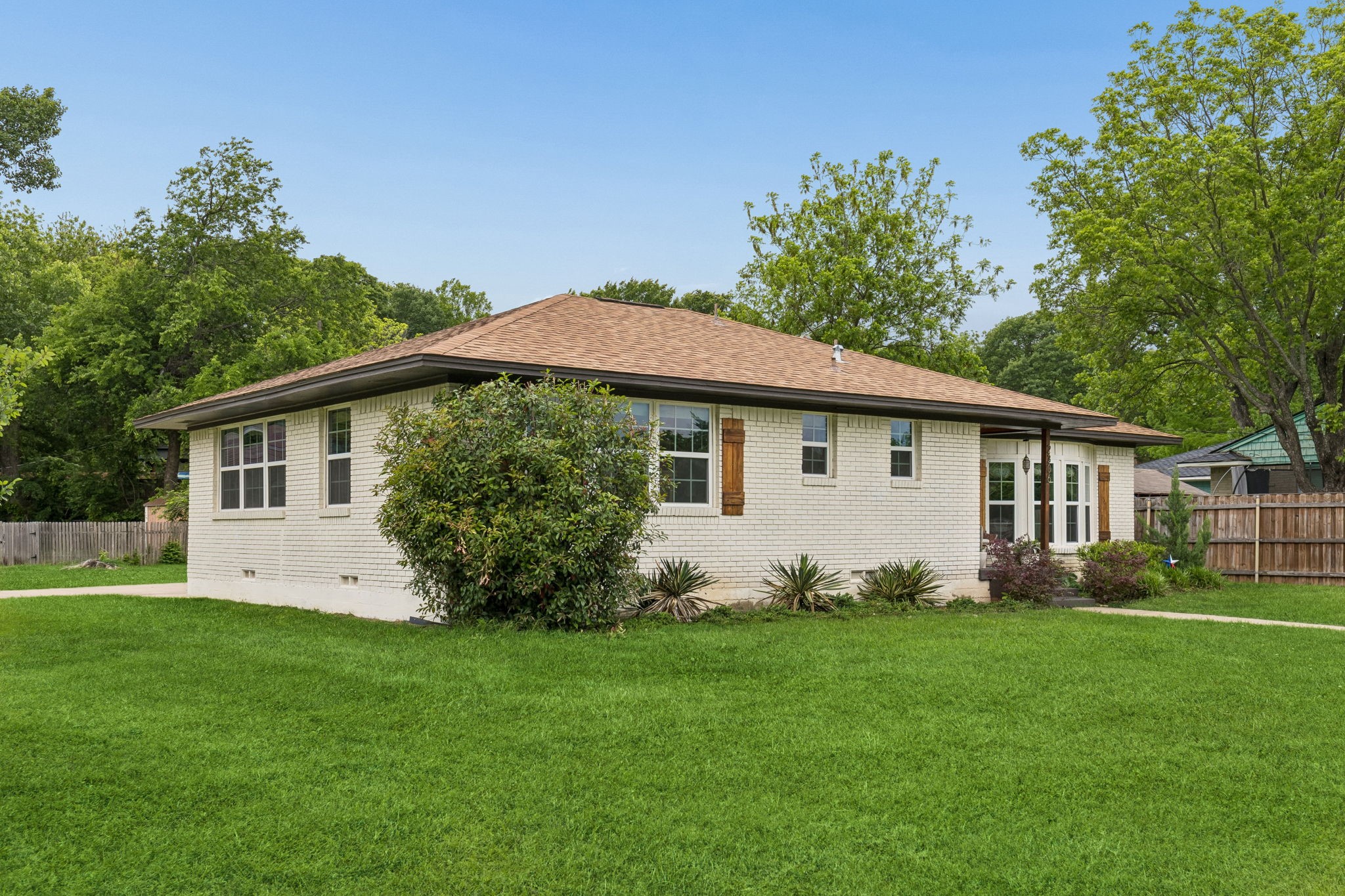 2306 W Five Mile Parkway Dallas TX 75224