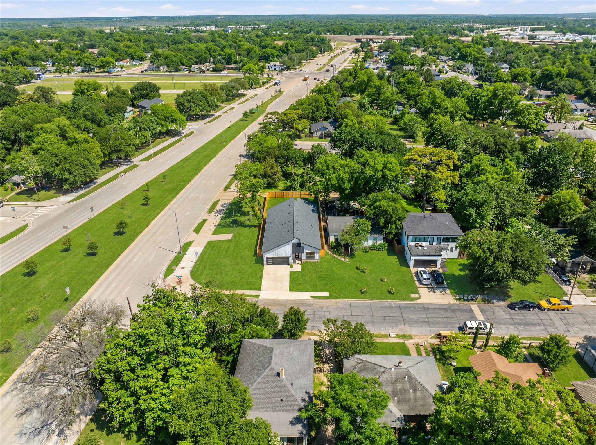 1736 Stoneman Street Dallas TX 75215