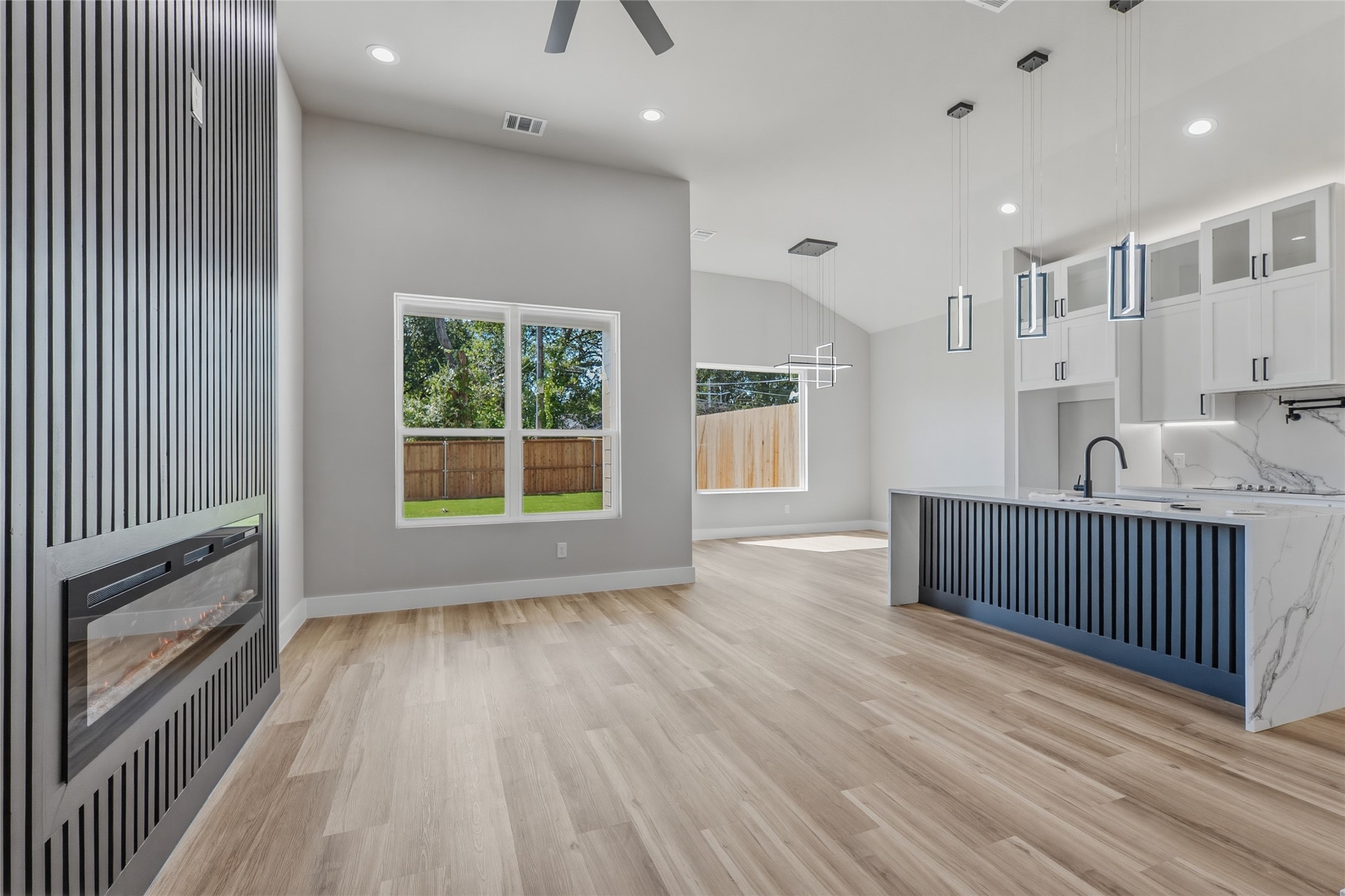 1736 Stoneman Street Dallas TX 75215