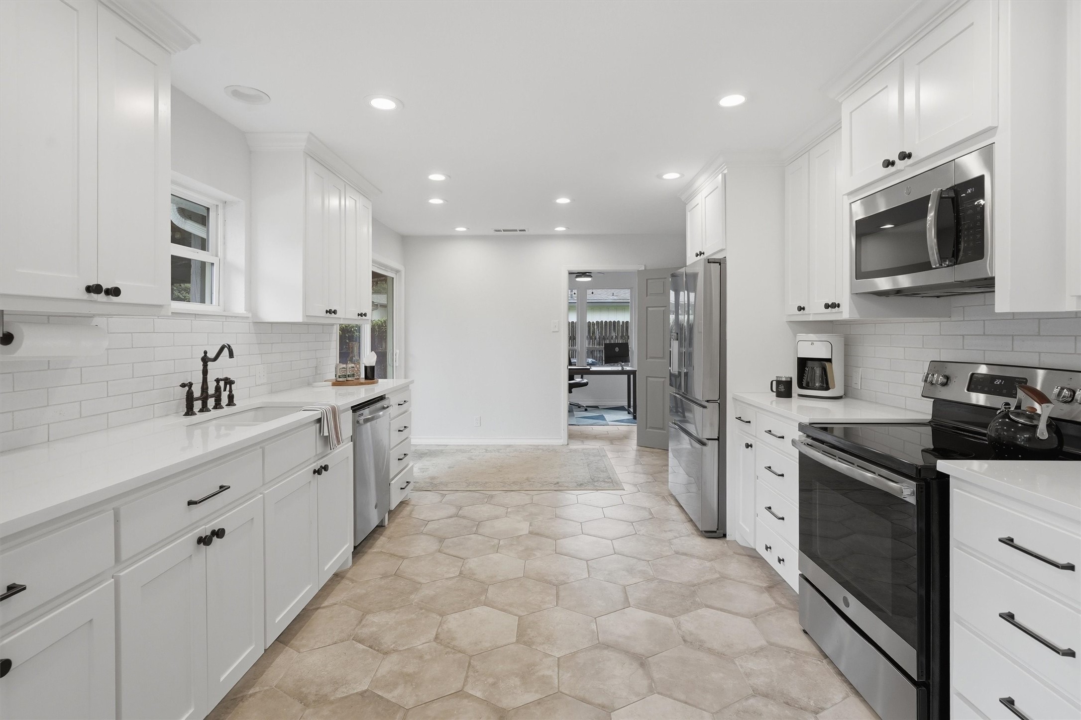 4644 Selkirk Drive Fort Worth TX 76109