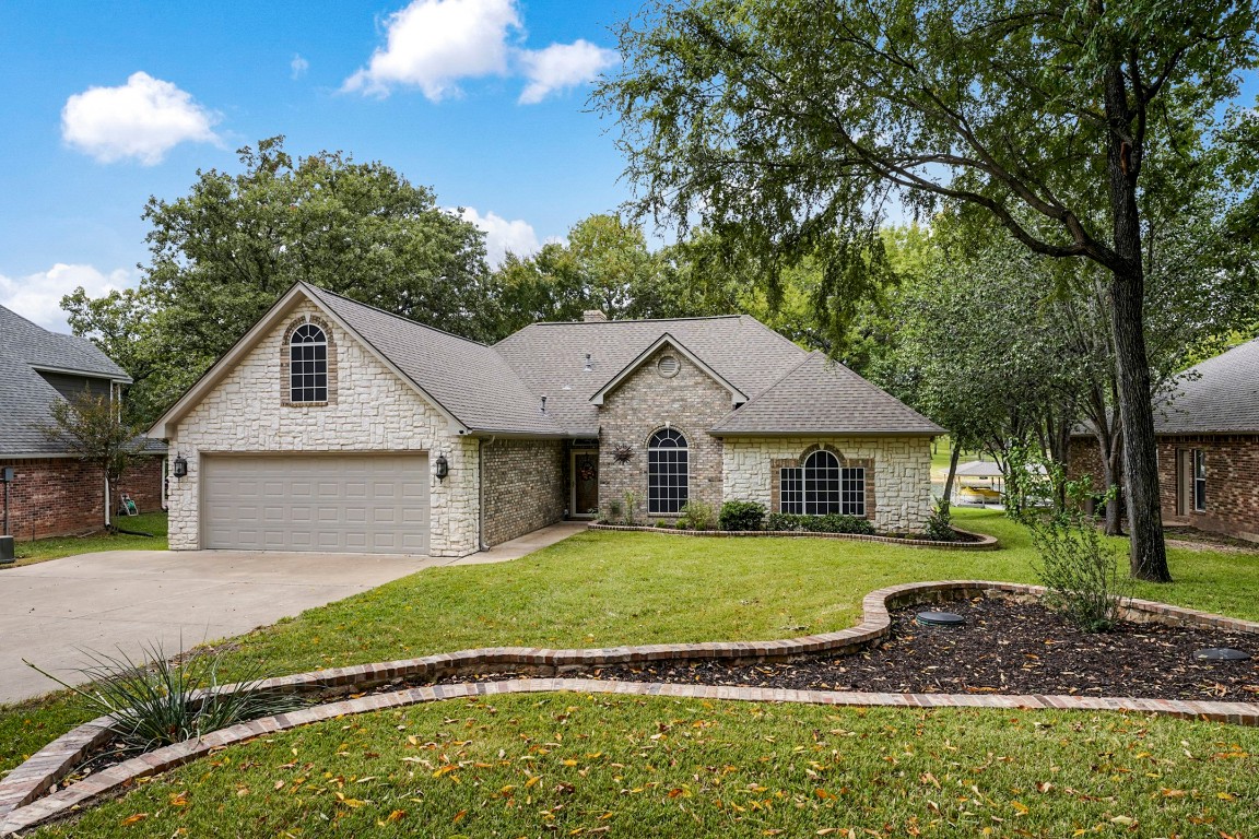 123 Bull Run Drive Streetman TX 75859