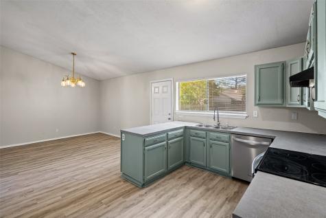 513 Beechwood Drive Grand Prairie TX 75052