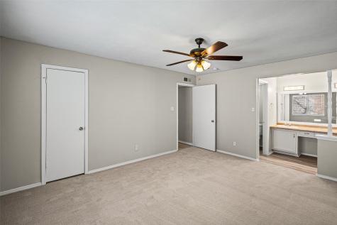 513 Beechwood Drive Grand Prairie TX 75052