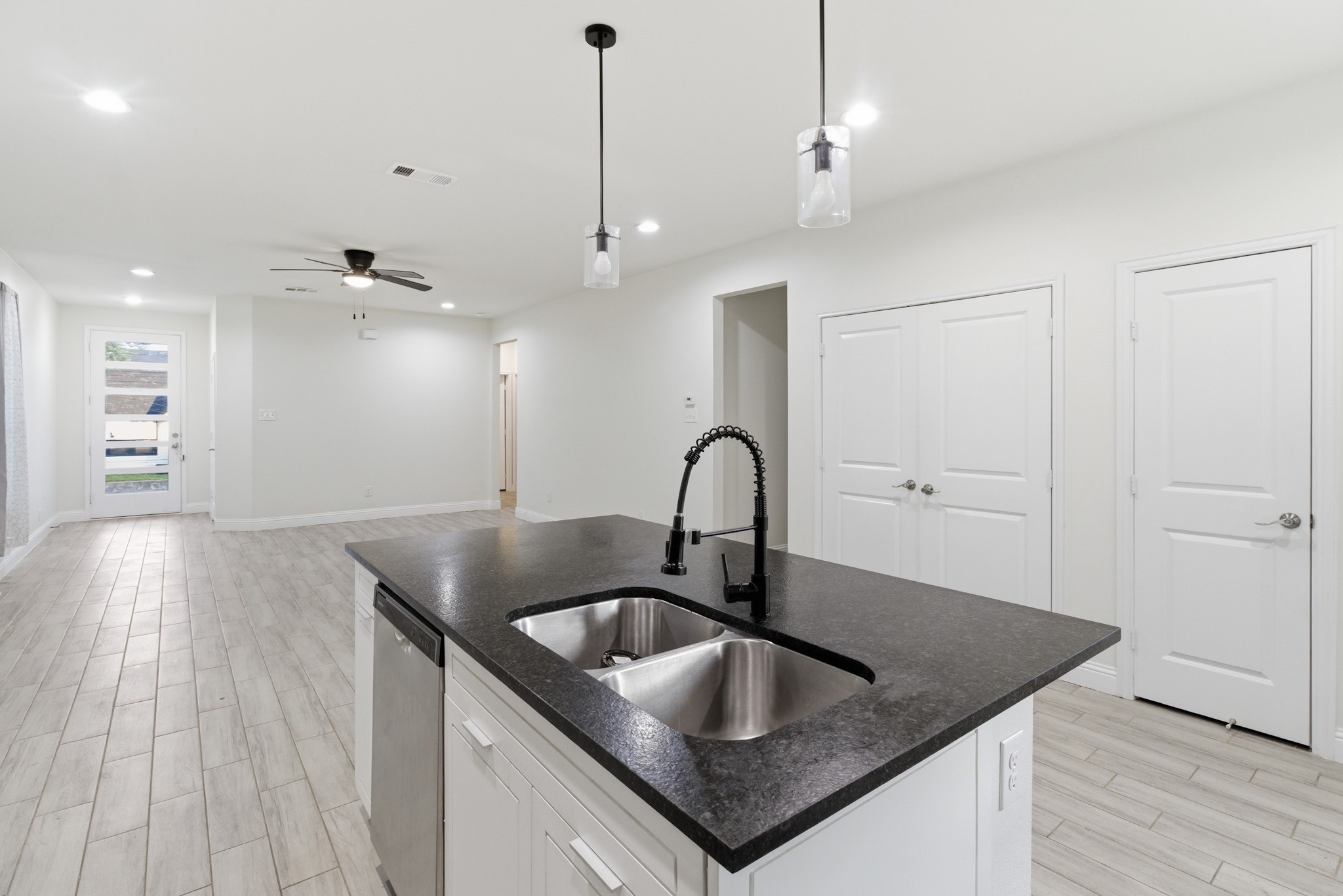 2603 Pine Street Dallas TX 75215