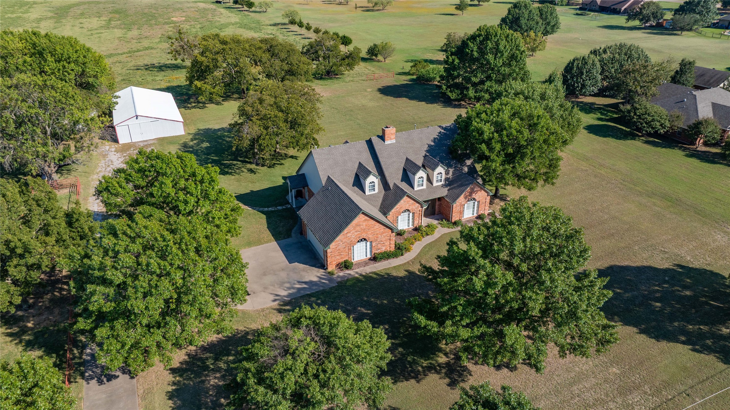 476 County Road 260 Gainesville TX 76240