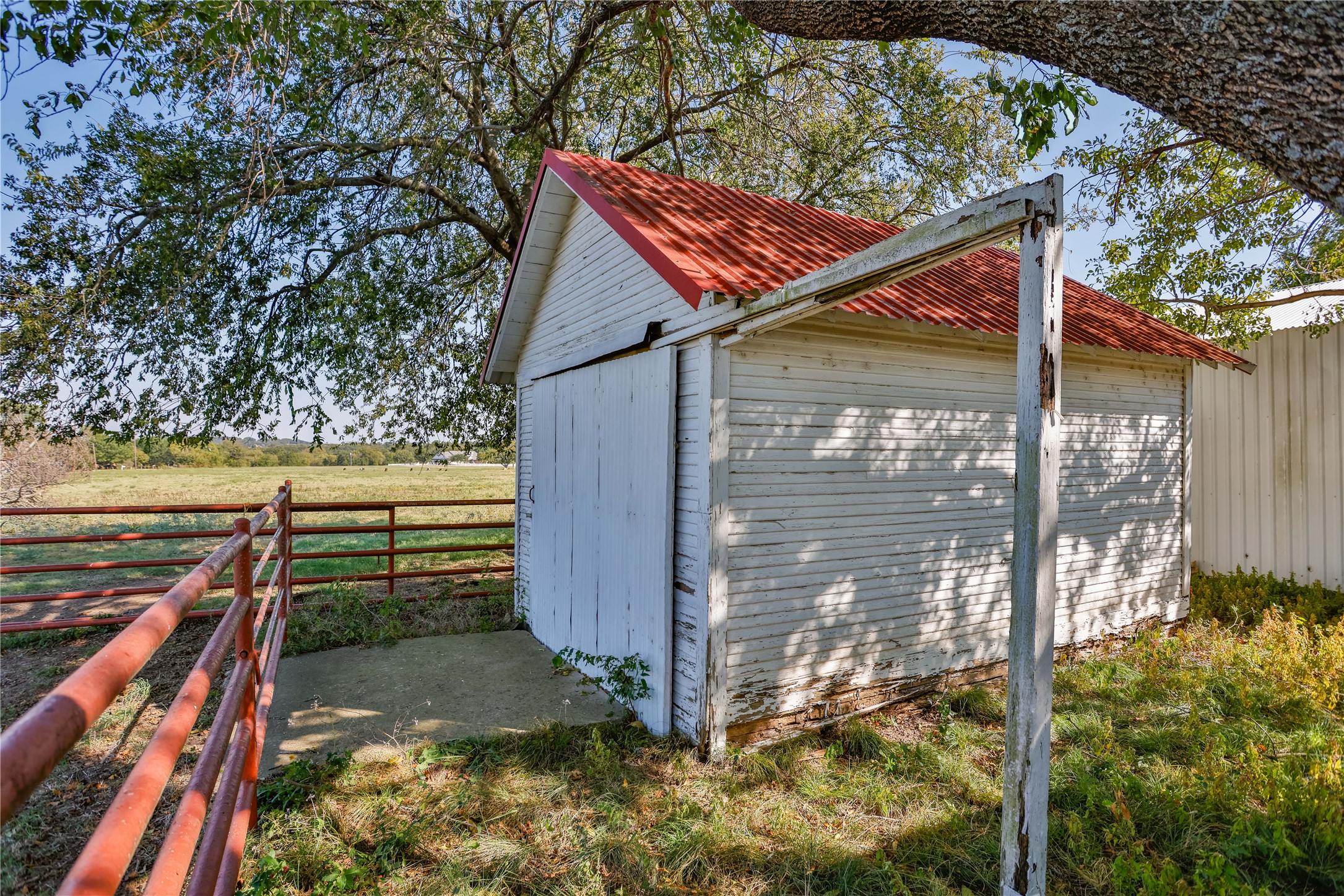 476 County Road 260 Gainesville TX 76240