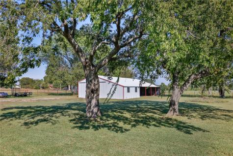 476 County Road 260 Gainesville TX 76240
