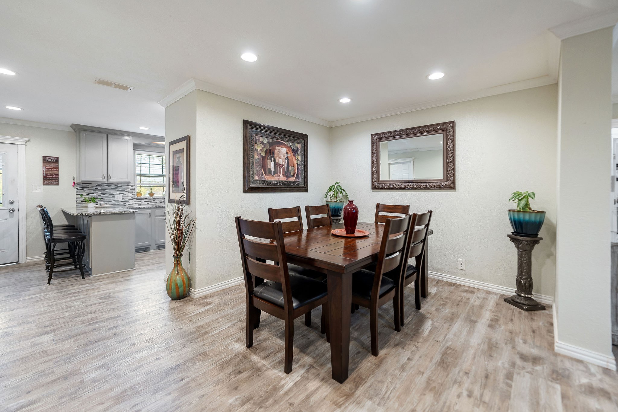 1202 W Strong Parkway Grand Prairie TX 75050