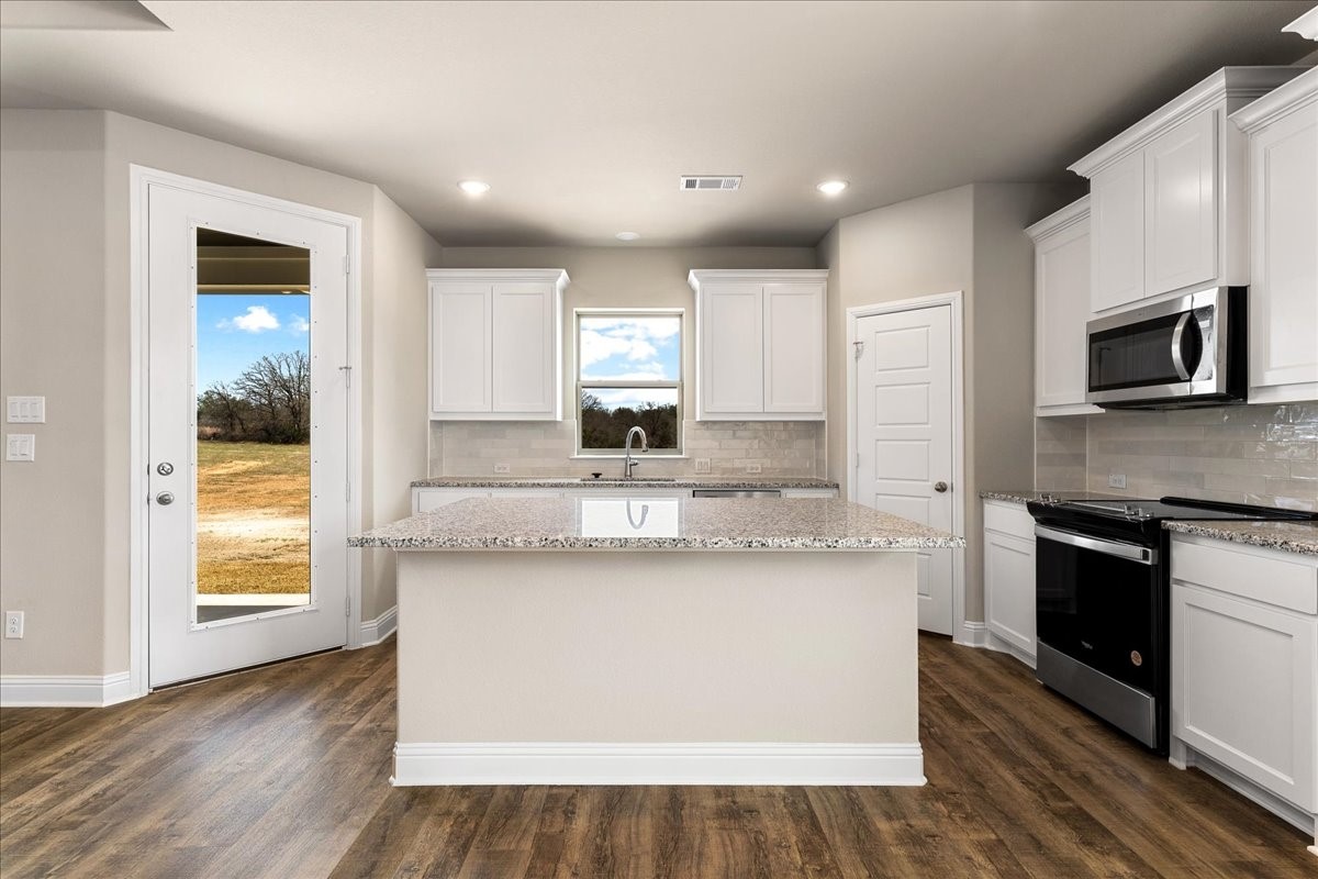 1045 Leo Lane Poolville TX 76487