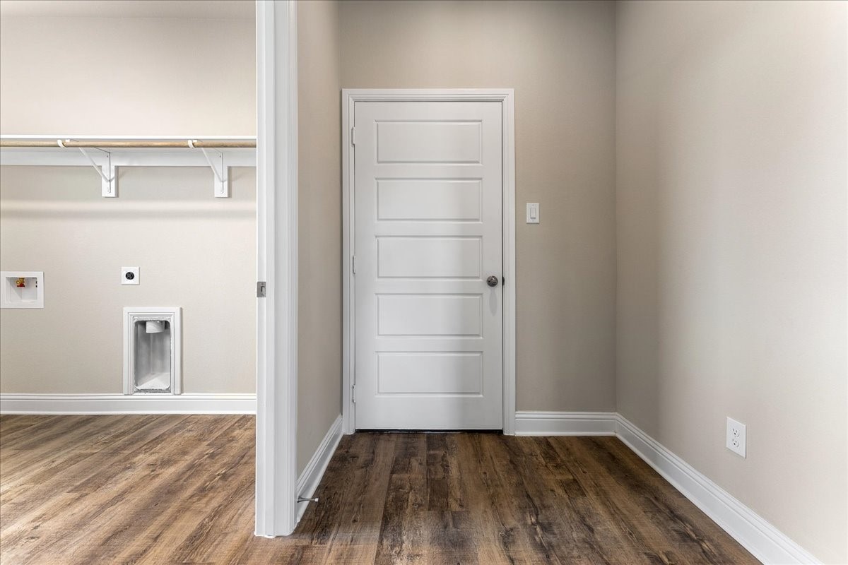 1045 Leo Lane Poolville TX 76487