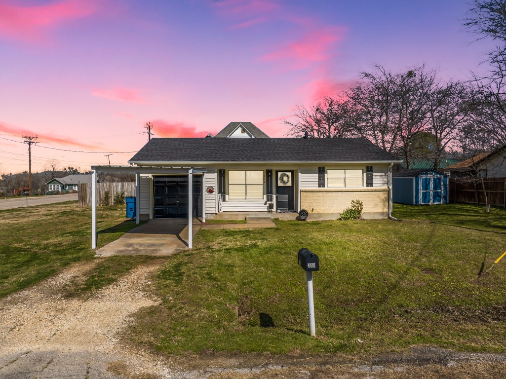 210 W Adair Street Alvarado TX 76009