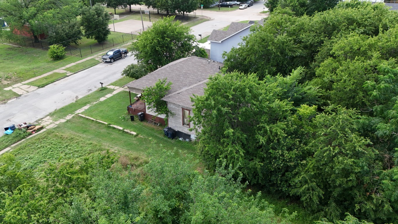 1713 E Tucker Street Fort Worth TX 76104