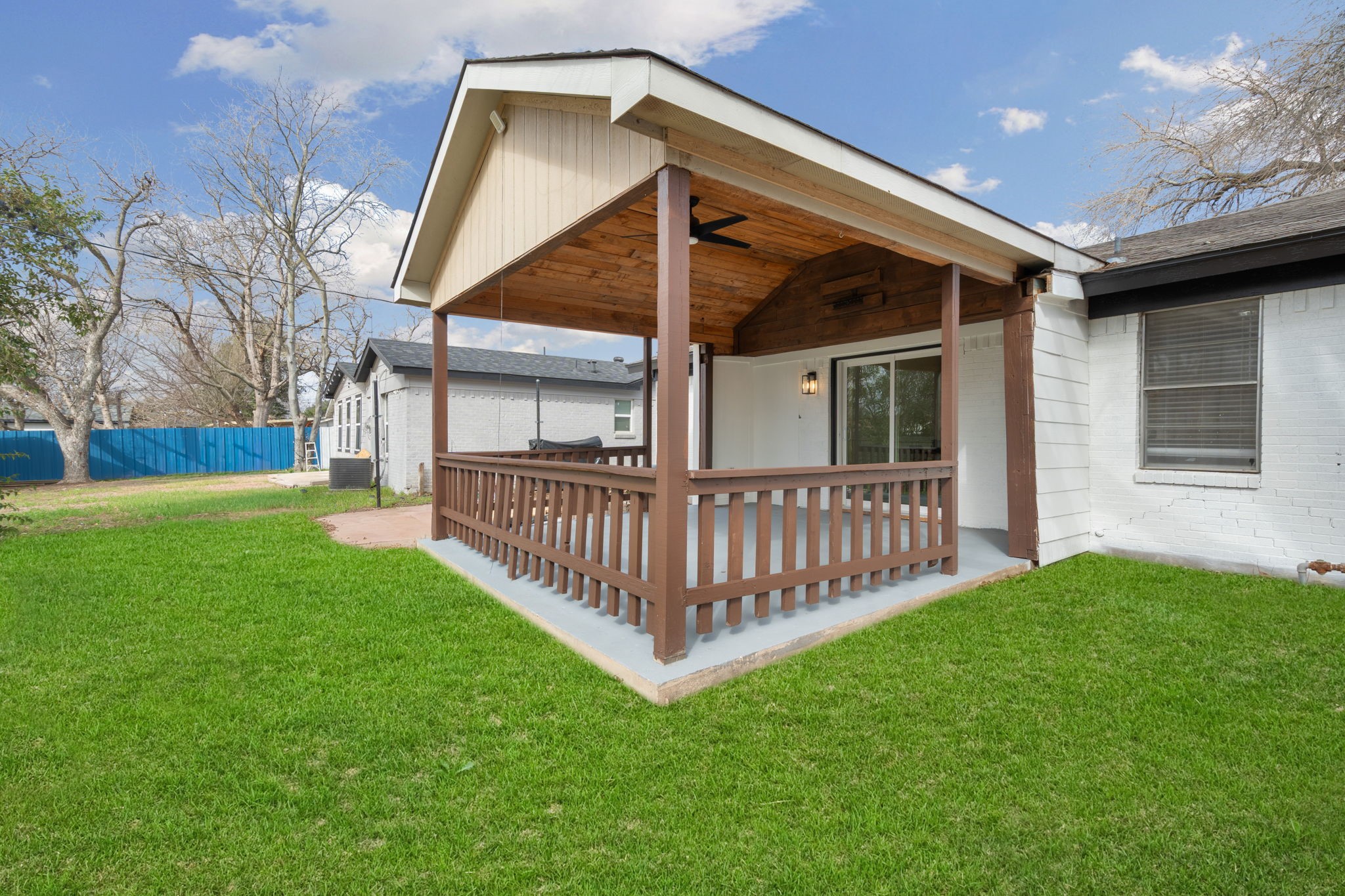 8842 Donnybrook Lane Dallas TX 75217