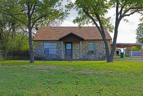 422 N Bowie Street Jacksboro TX 76458