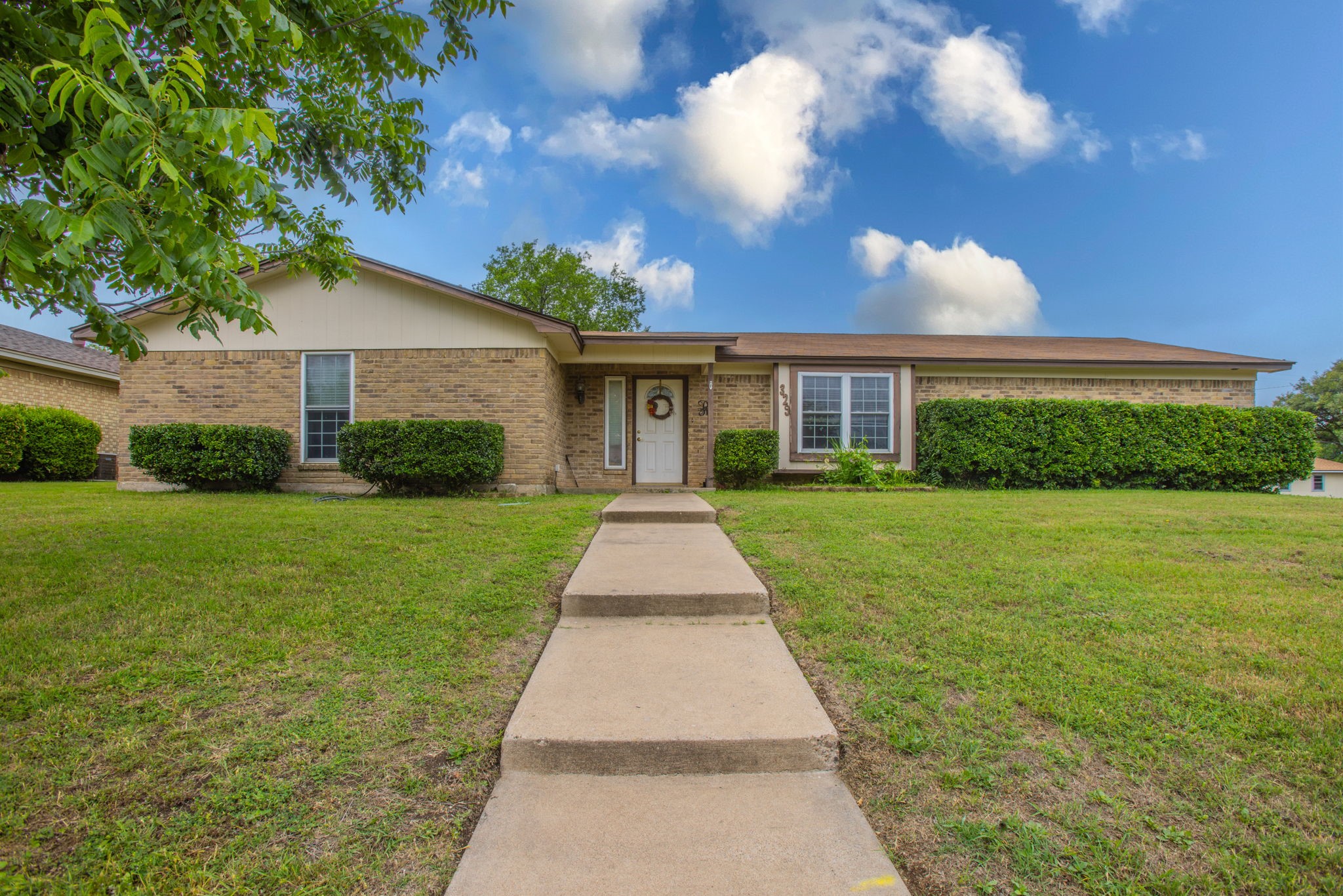 329 Alamosa Drive Hewitt TX 76643