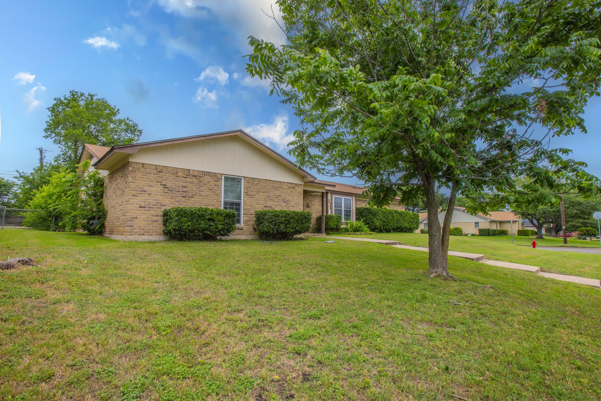 329 Alamosa Drive Hewitt TX 76643