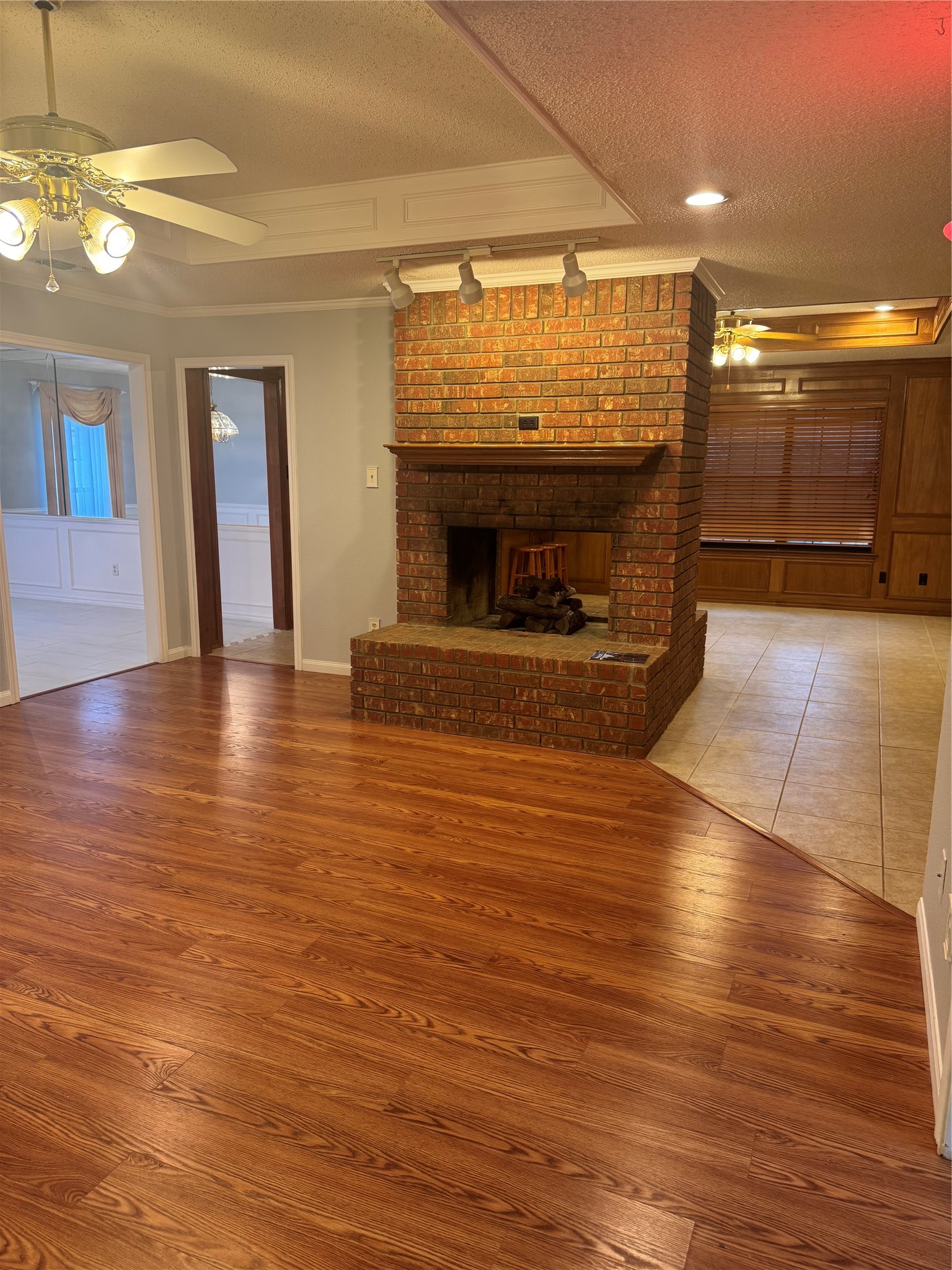 713 Ashley Drive Hurst TX 76054