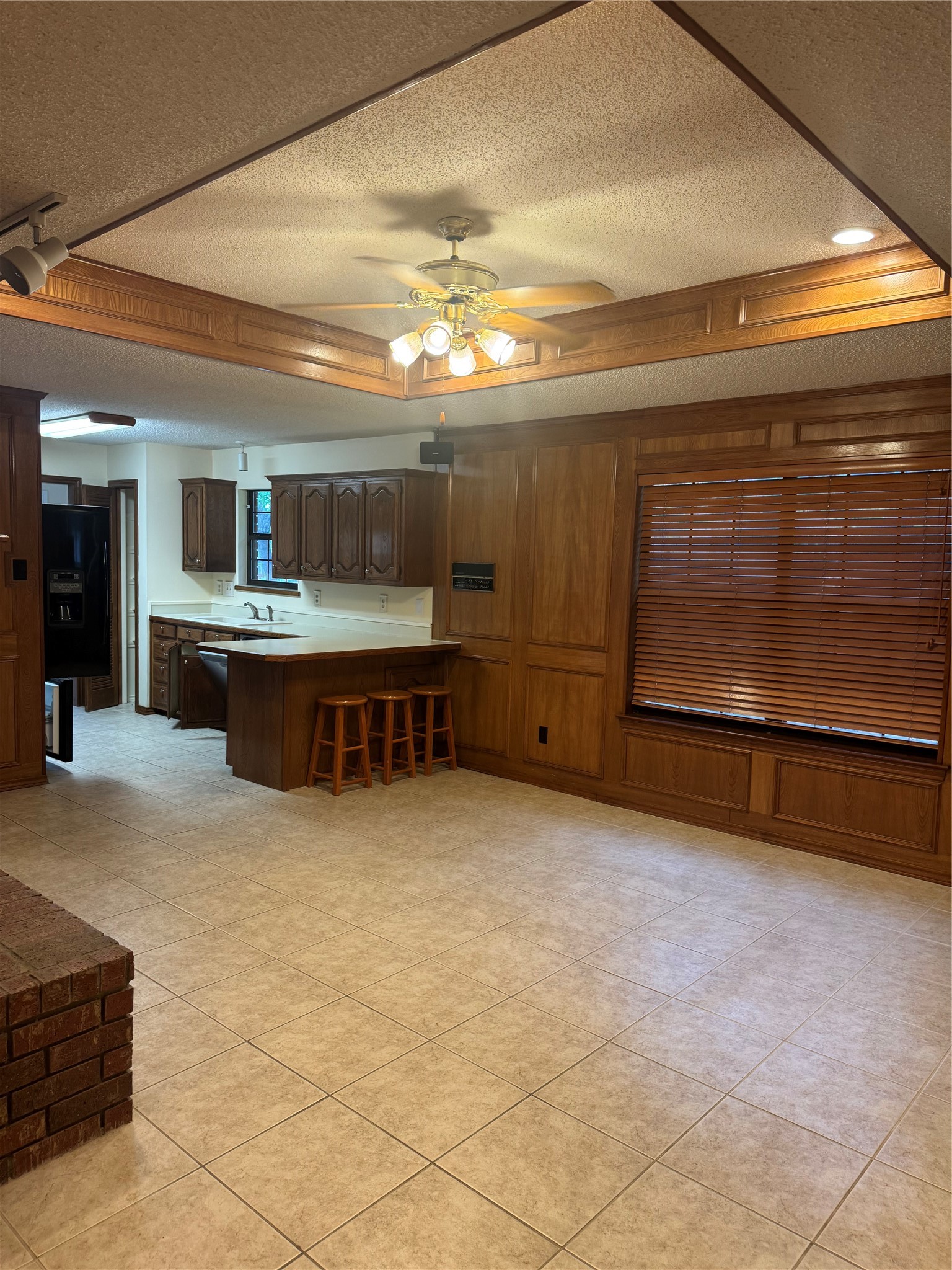713 Ashley Drive Hurst TX 76054