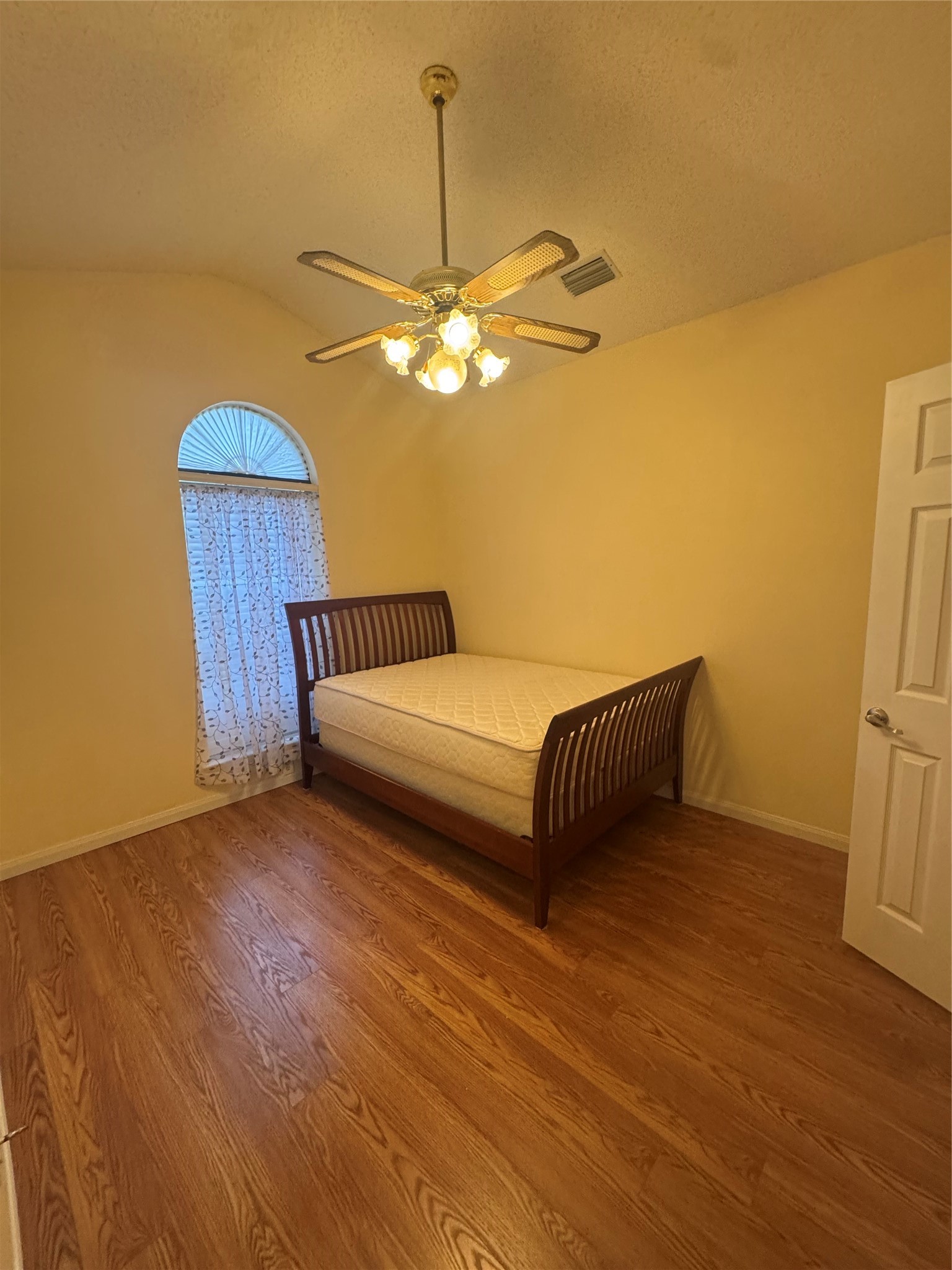 713 Ashley Drive Hurst TX 76054