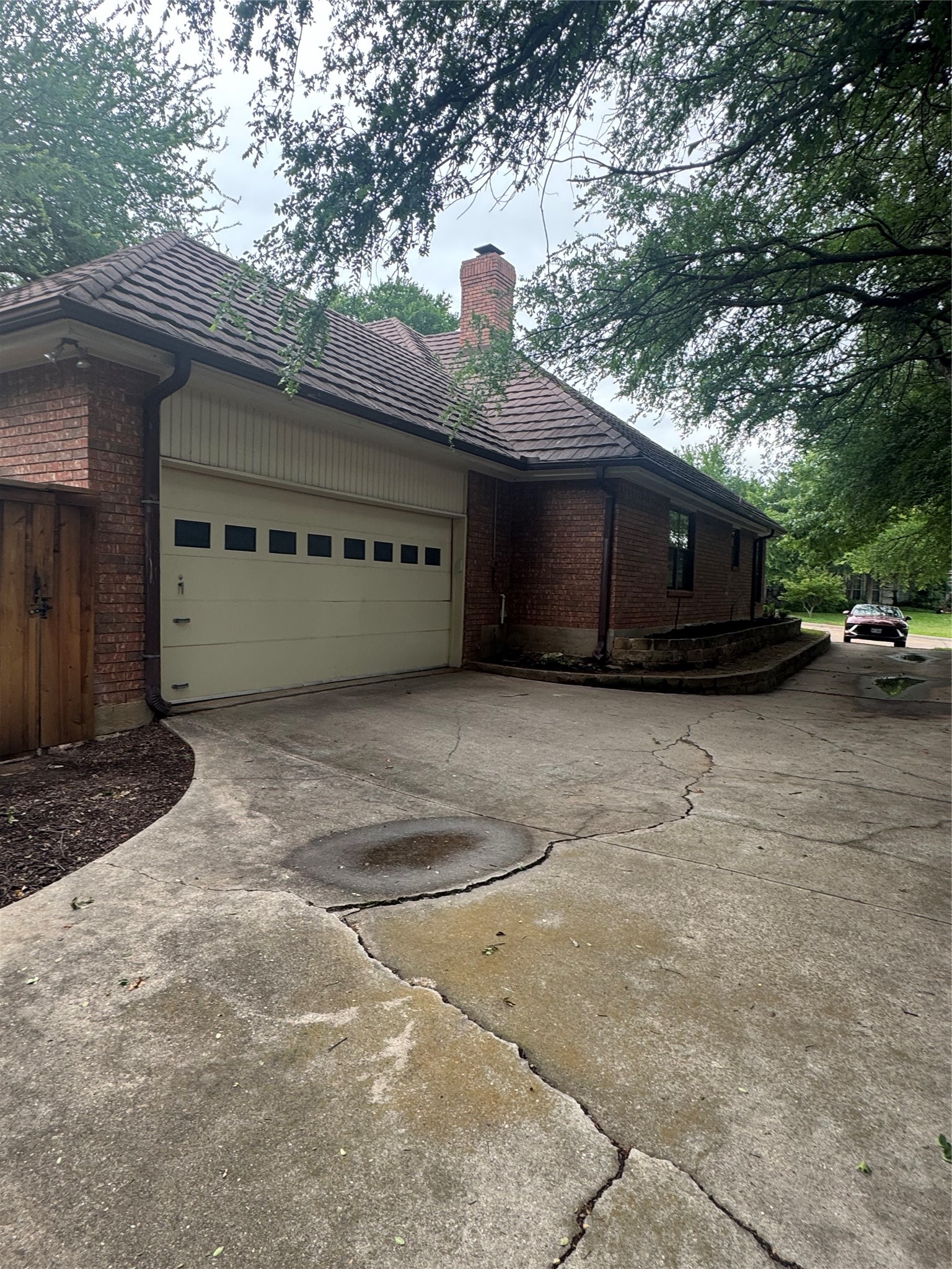 713 Ashley Drive Hurst TX 76054