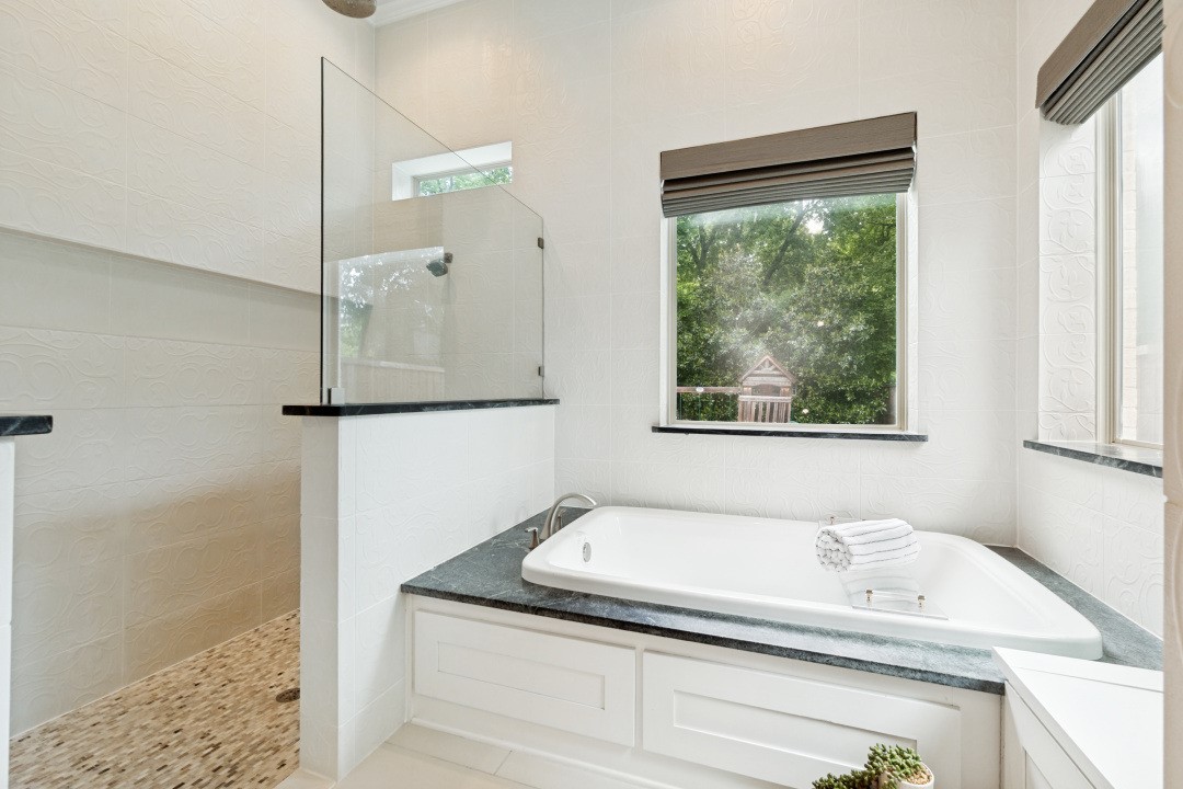 3932 Frontier Lane Dallas TX 75214