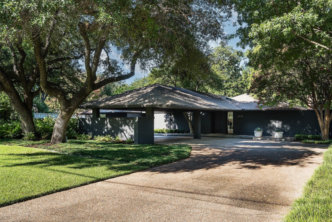 11515 Saint Michaels Drive Dallas TX 75230