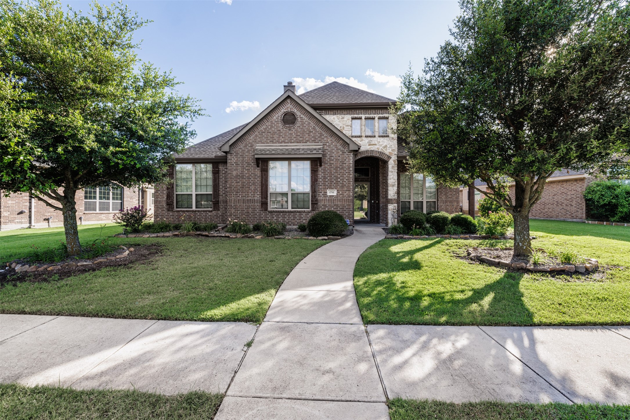 1701 Fair Oaks Lane Royse City TX 75189