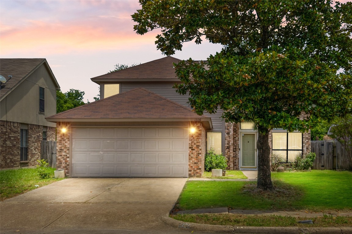 1336 Regent Street Mesquite TX 75149