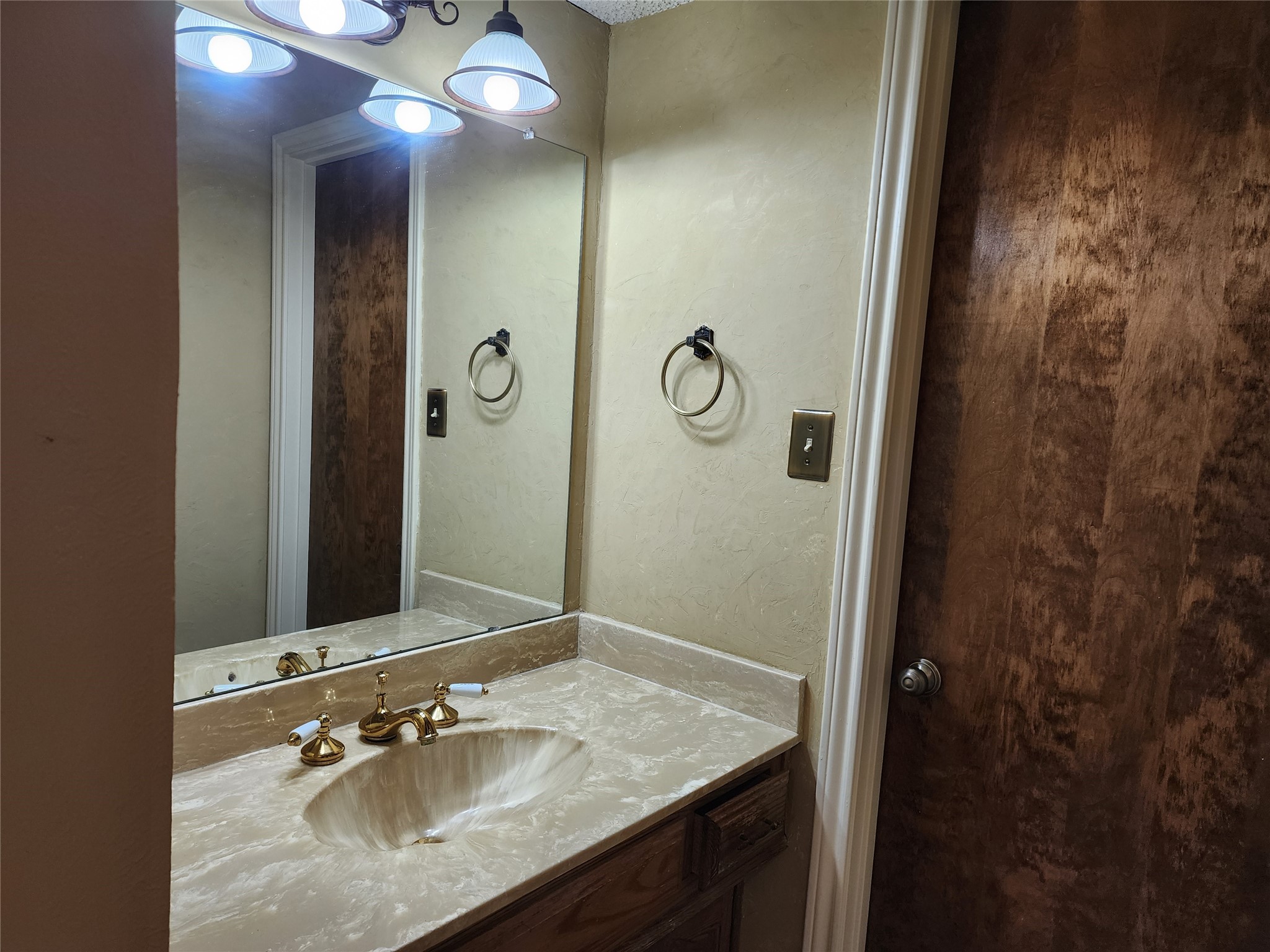 1201 Dandelion Drive Garland TX 75043