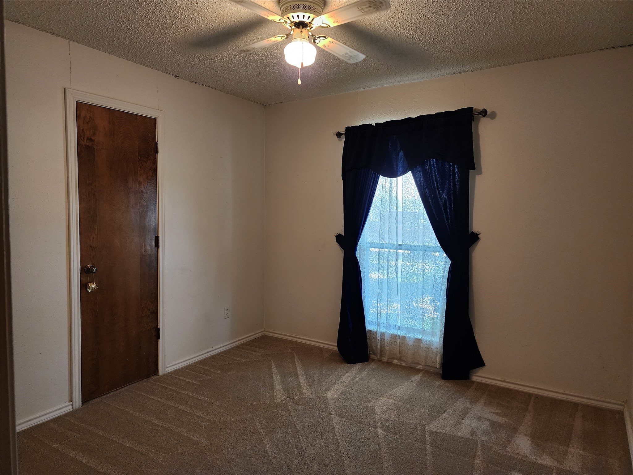 1201 Dandelion Drive Garland TX 75043