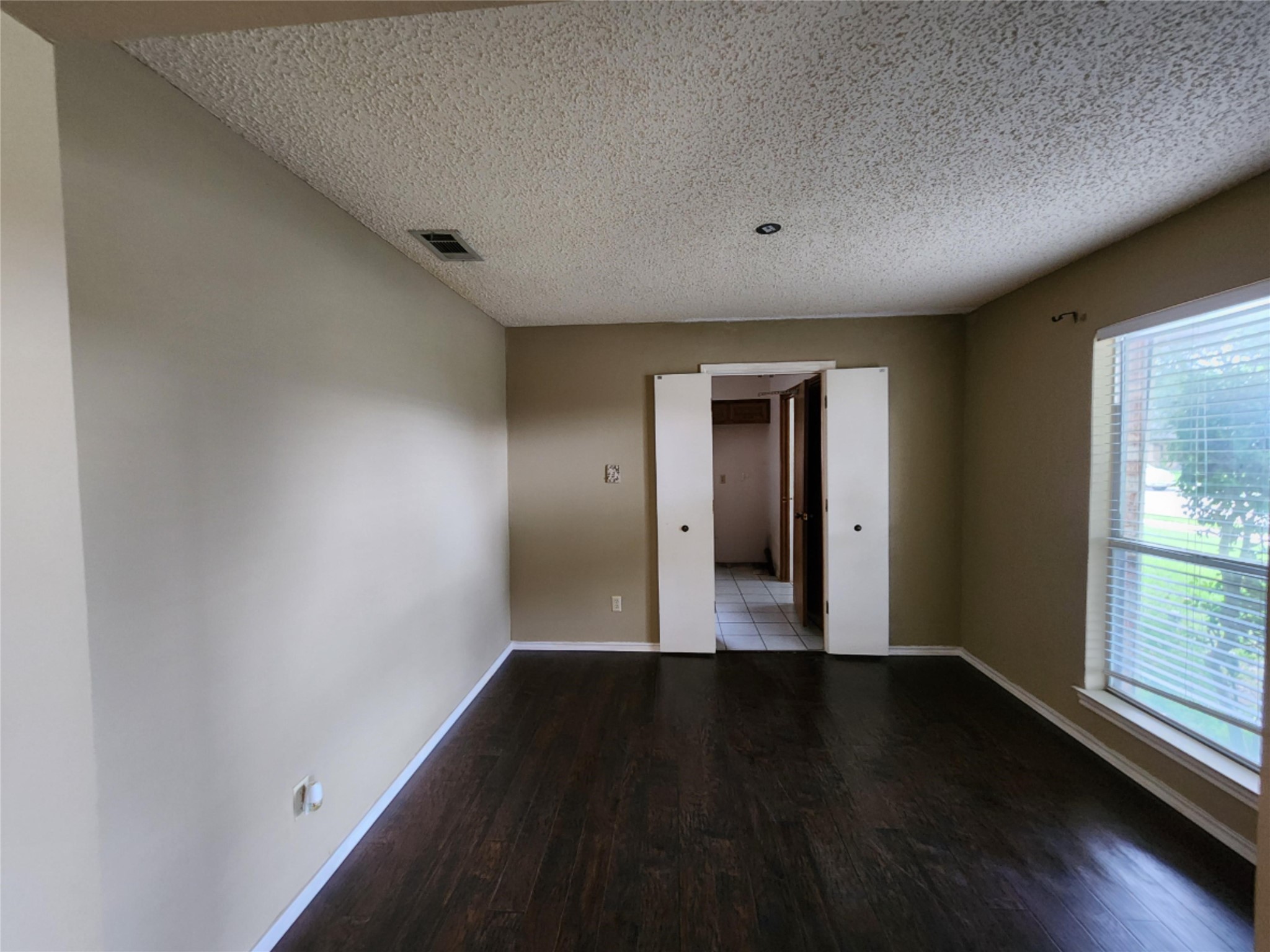 1201 Dandelion Drive Garland TX 75043