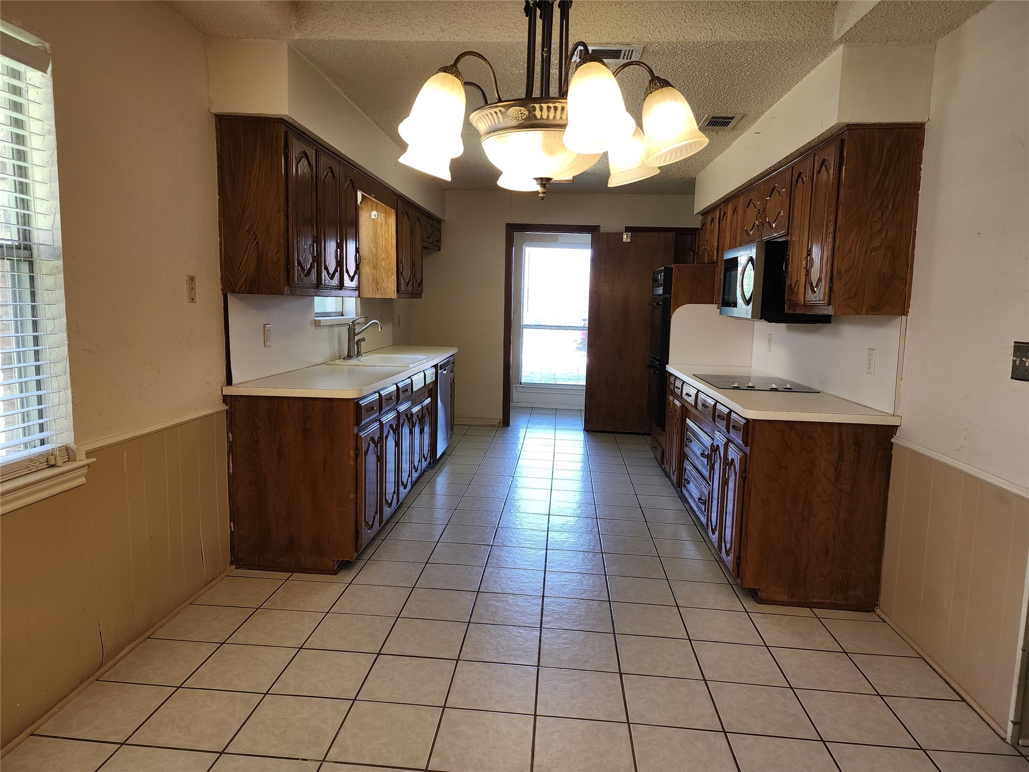 1201 Dandelion Drive Garland TX 75043