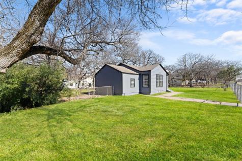3841 Avenue M Fort Worth TX 76105