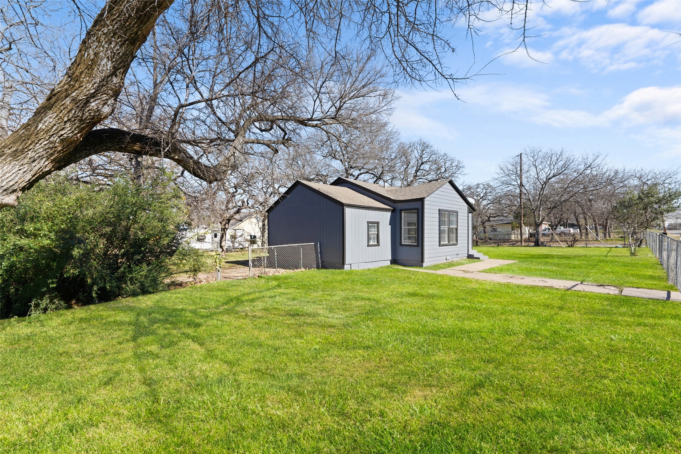 3841 Avenue M Fort Worth TX 76105