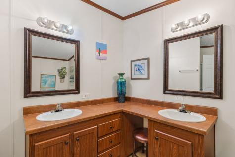 157 Willingham Loop Seymour TX 76380