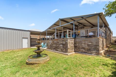 157 Willingham Loop Seymour TX 76380