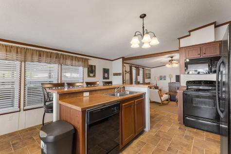 157 Willingham Loop Seymour TX 76380