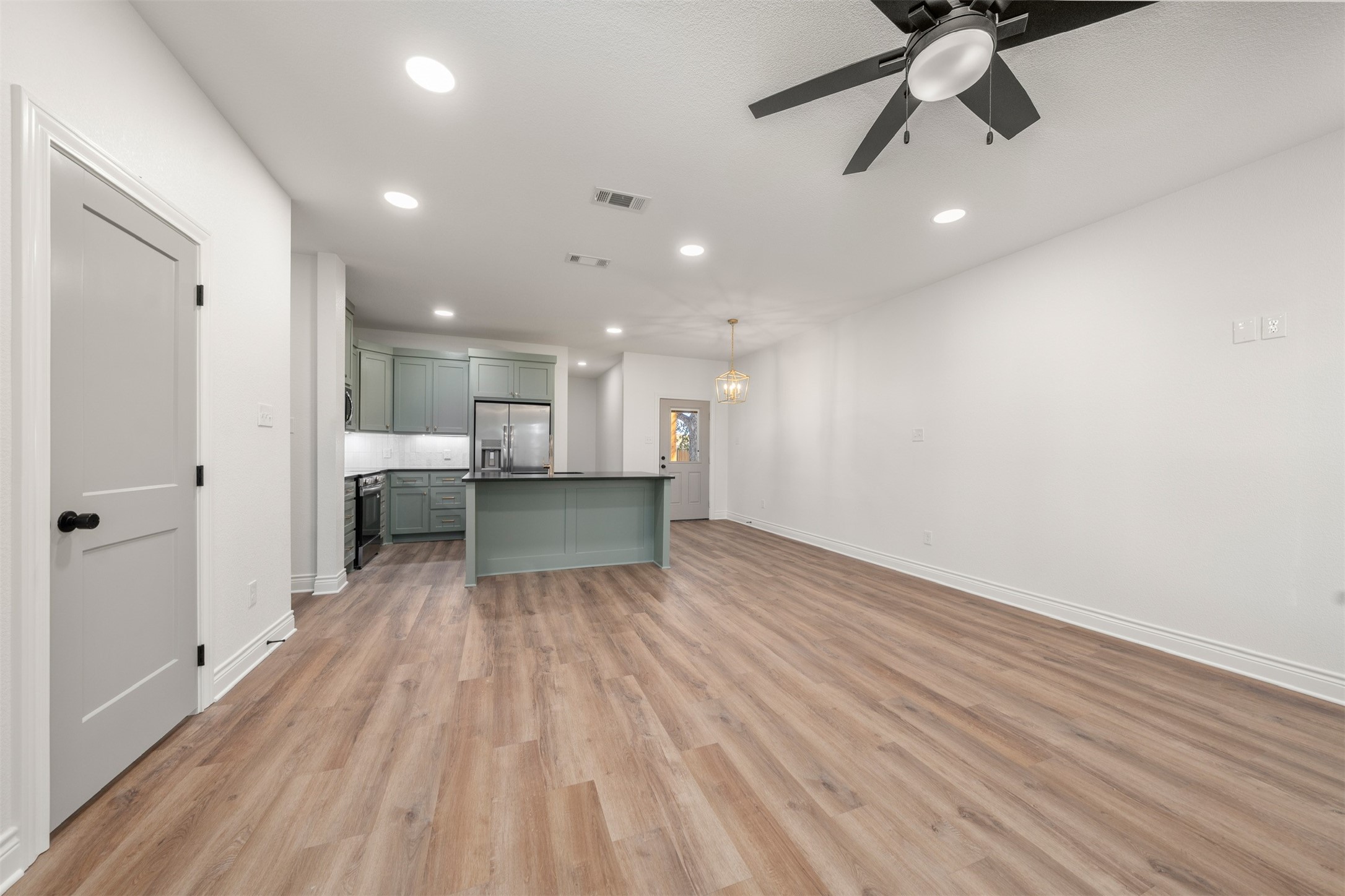 303 Live Oak Trail Valley Mills TX 76689