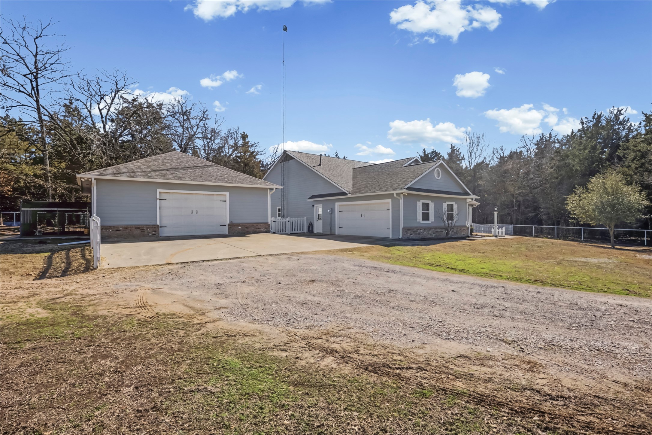 1975 Cr 4106 Greenville TX 75401